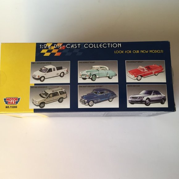 Motor Max 1:24 Collector's 1969 Pontiac GTO Judge Die-Cast Replica Car / Blue - Picture 5 of 5